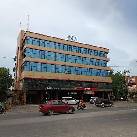 Hotel Odua Golden Mansyur Medan Zewnętrze zdjęcie