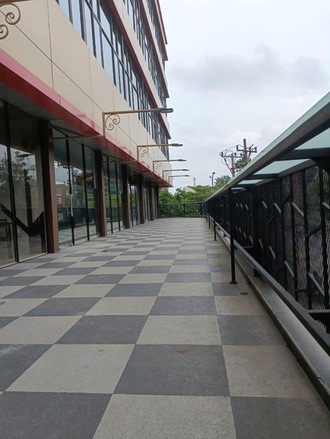 Hotel Odua Golden Mansyur Medan Zewnętrze zdjęcie