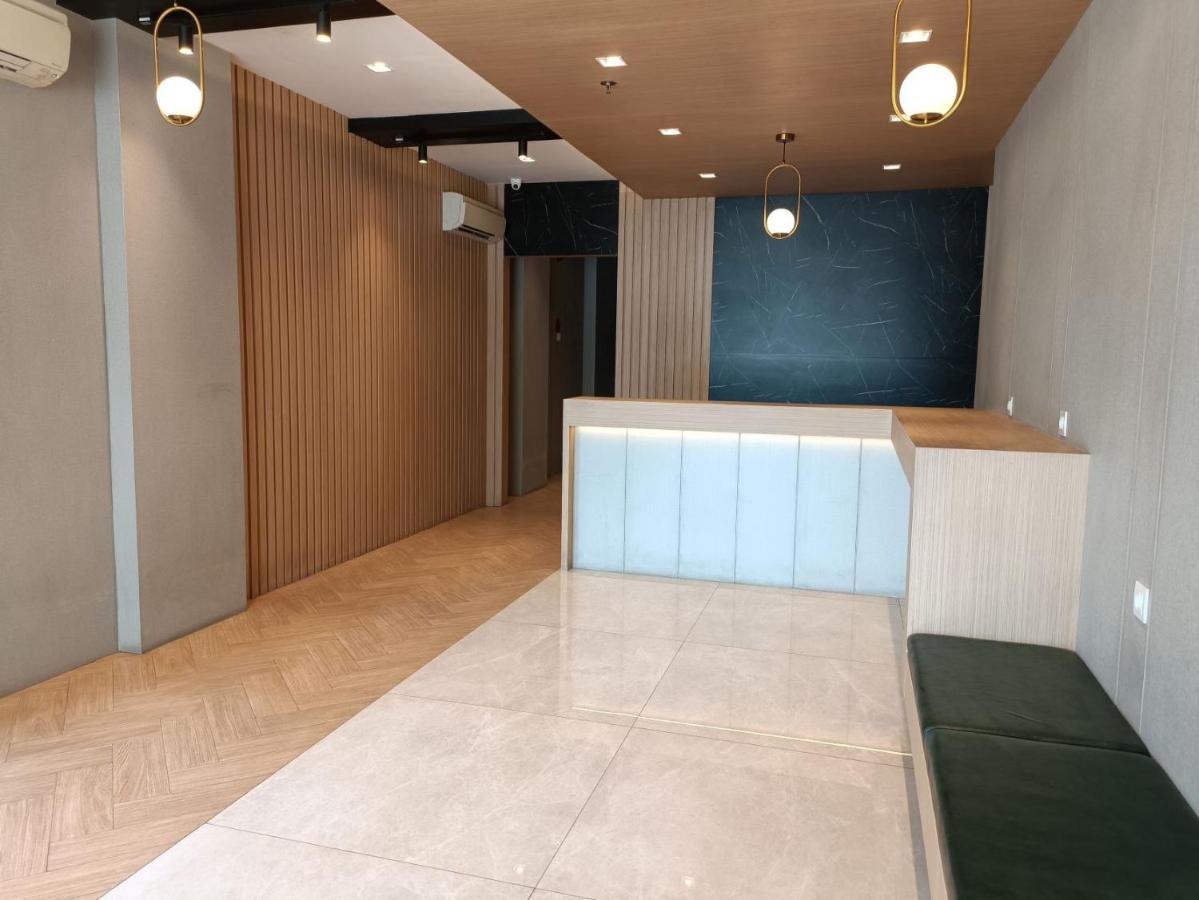 Hotel Odua Golden Mansyur Medan Zewnętrze zdjęcie